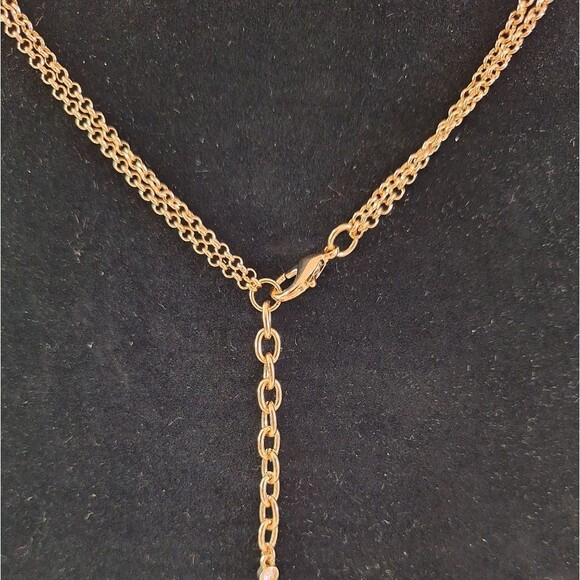 🎁Elegant Gold and Blue Pendant Necklace, ON 34TH - Picture 6 of 7